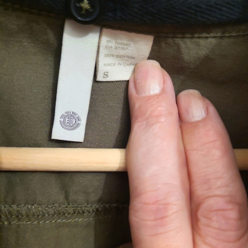 Element Lightweight Jacket w/Removeable Hood - Picture 4 of 6